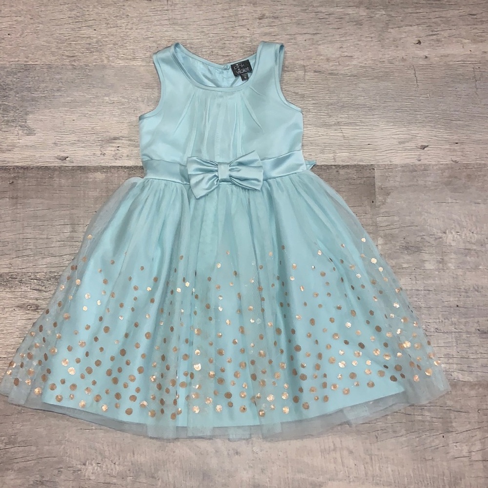 Beautiful Girls Dress!